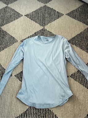 Men's Long Sleeve Light Blue Crewneck Shirt